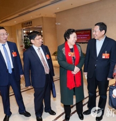 新锐大众报道：满怀信心，开好大会
